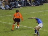 克鲁伊夫为什么只参加一届世界杯,克鲁伊夫讲传控足球