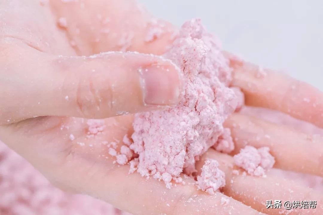 宝宝蒸糕才好吃又松软,普通面粉给宝宝做蒸糕