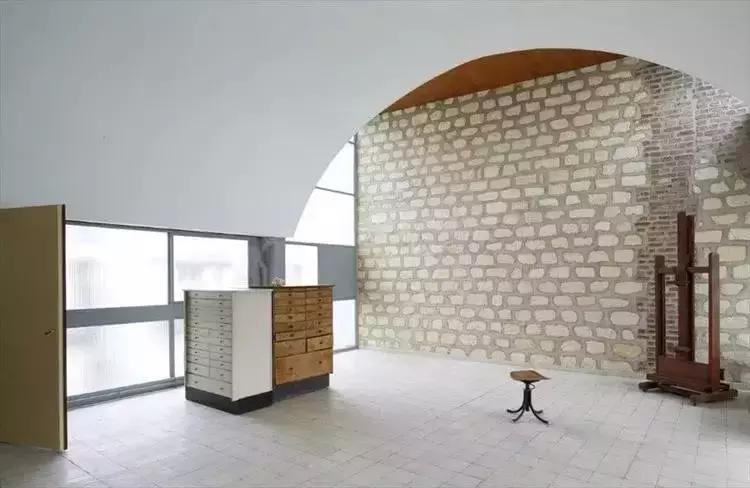 是什么,让这座公寓成为巴黎朝圣之地