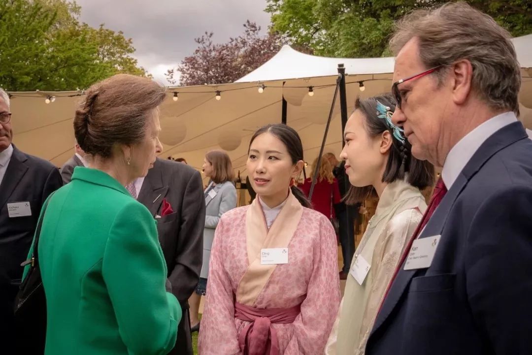 安妮公主与英伦汉服,英伦风汉服