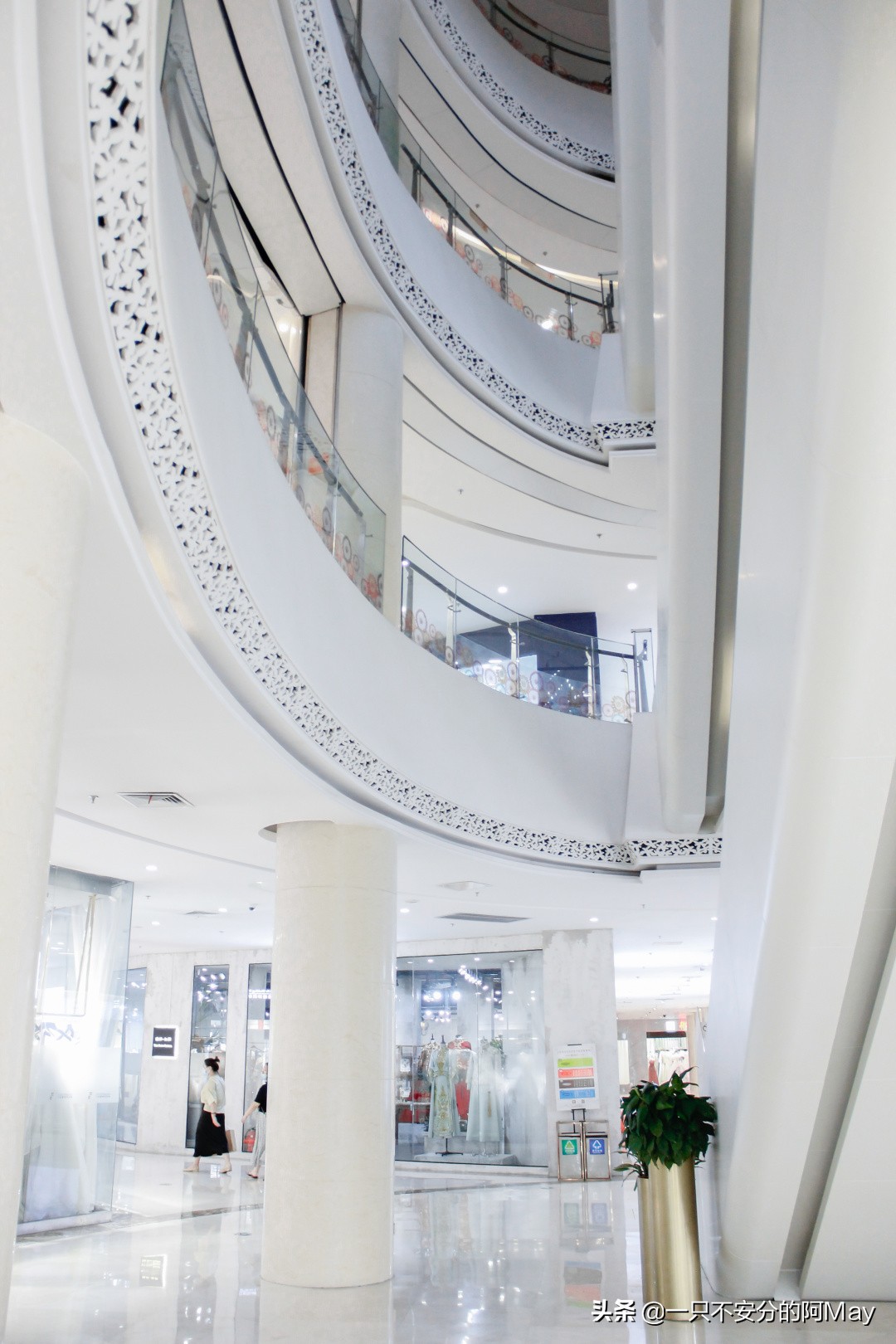 苏州拍婚纱批发前十名店,苏州婚纱影楼哪里最好