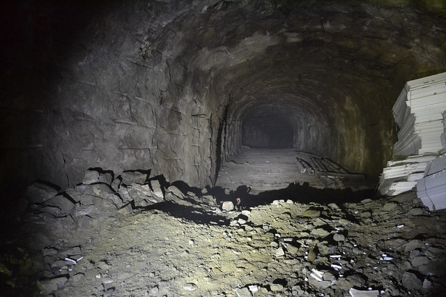 务本e10强光手电测评,务本a1手电筒评测