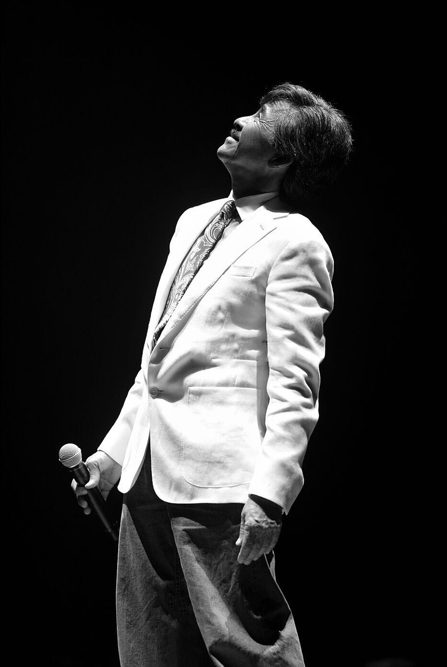 轰动香港乐坛的一首金曲,哪首歌奠定了香港乐坛的巅峰