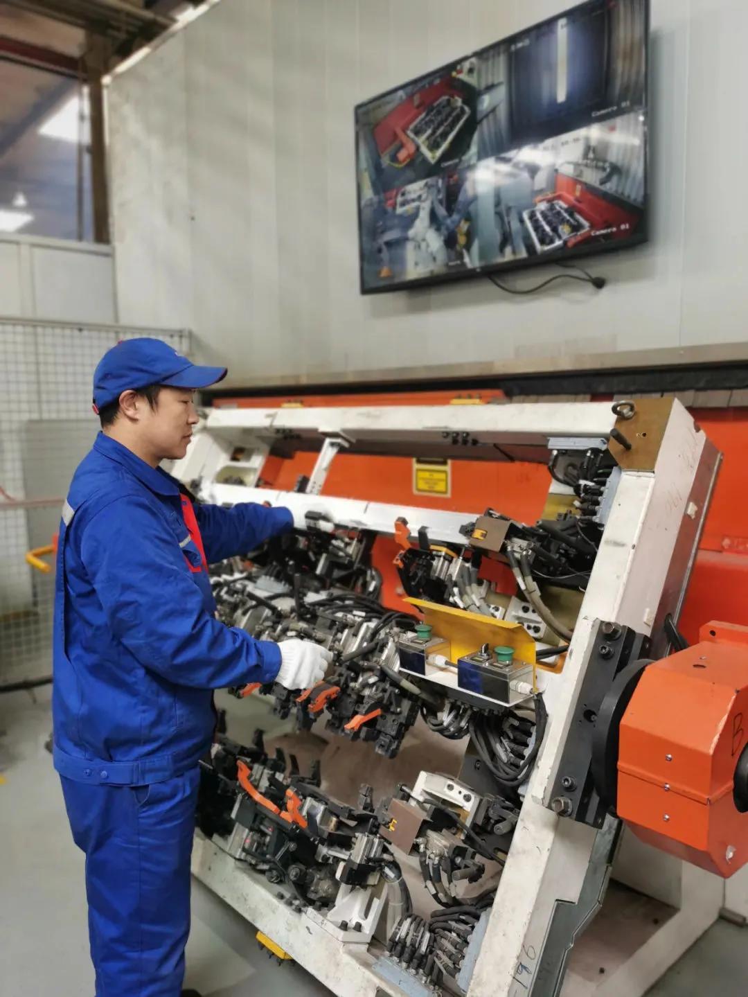 拓市场,拓市场稳外贸