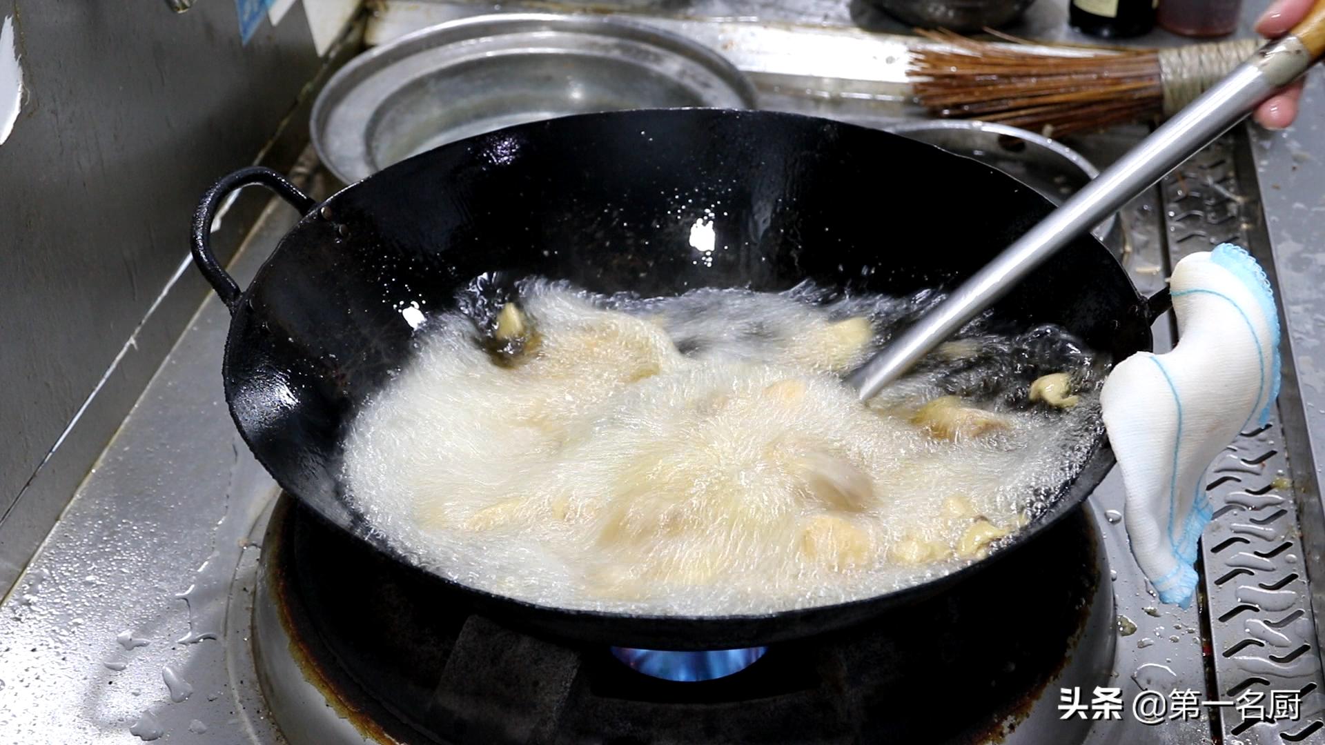 香辣干锅鸡怎么做才好吃,正宗大厨干锅鸡的做法