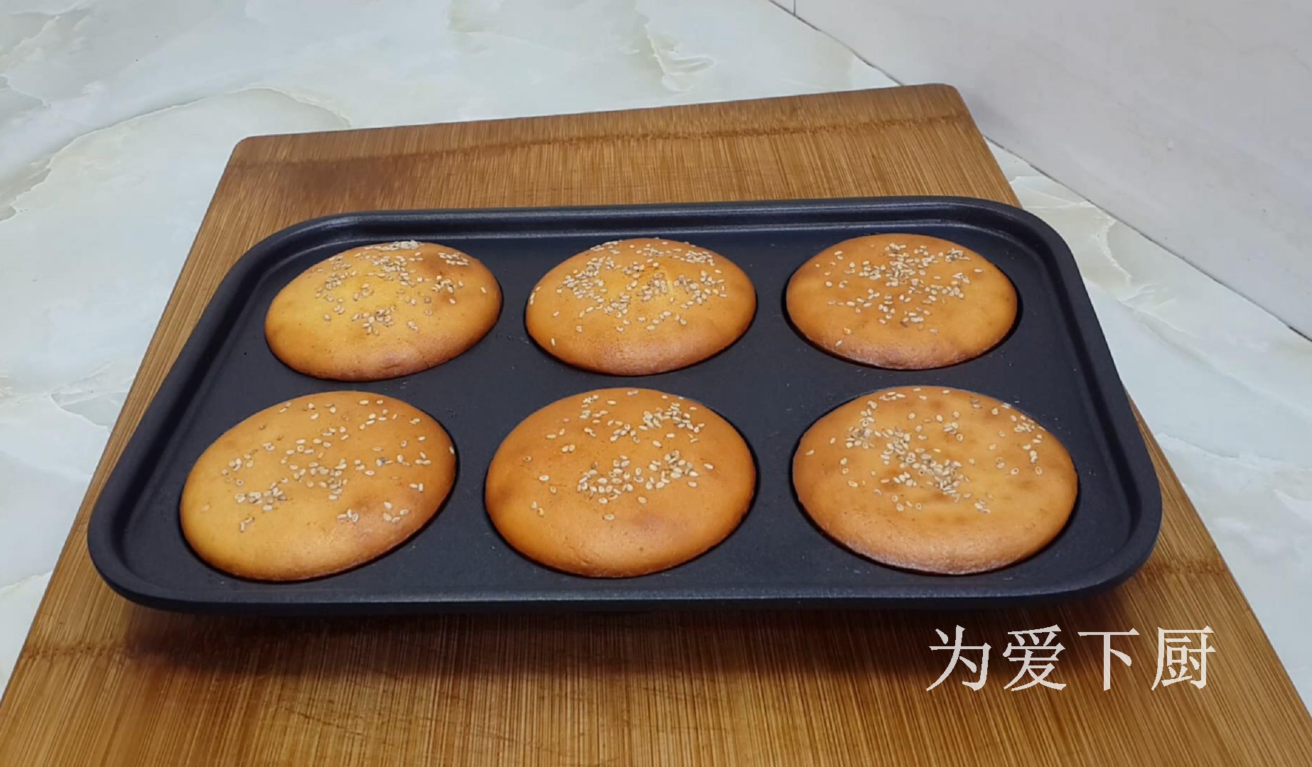 只用牛奶和鸡蛋做蛋糕不用打蛋器,鸡蛋做蛋糕简单不用烤箱