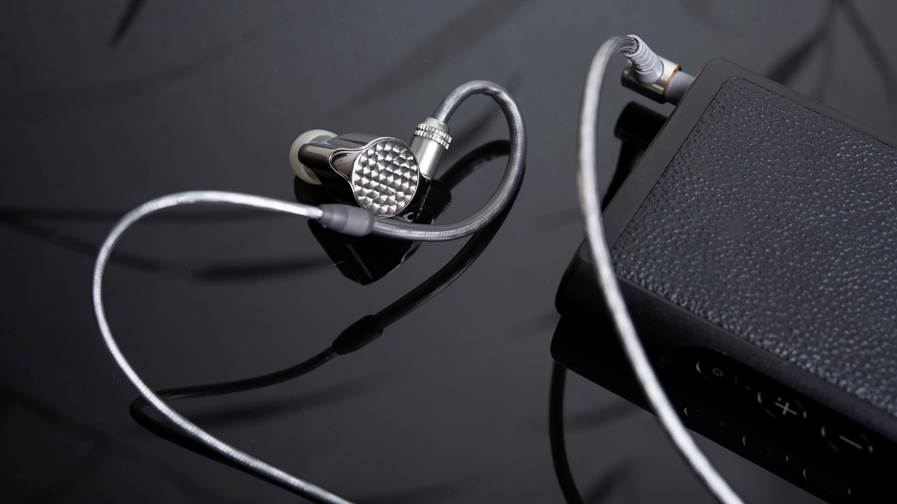 索尼ier-z1r评测,索尼旗舰入耳式耳机z1r