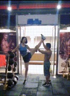 千万别惹女人搞笑视频,爆笑gif姑娘你已经突破天际啊