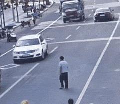 当了一天摄影师，我却中暑流鼻血，真是不服老不行啊