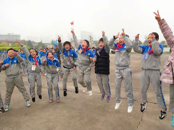 拓展活动儿童,阳光少年户外拓展活动