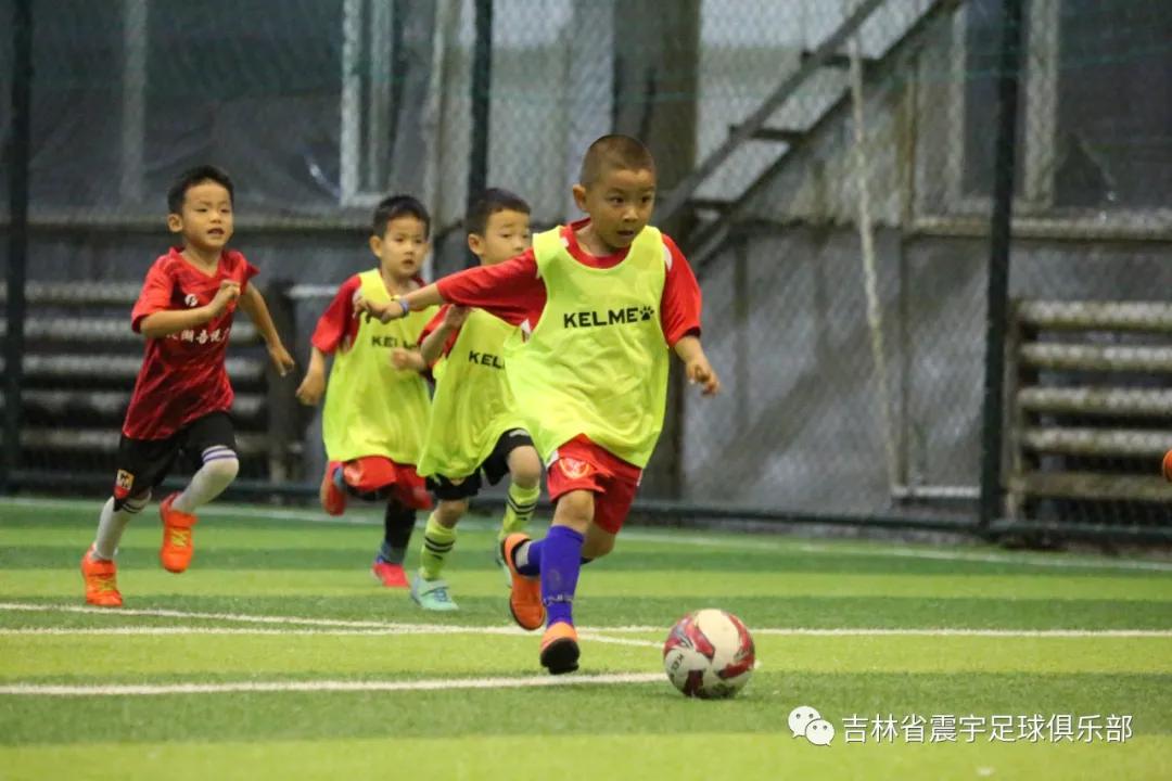 快乐童年足球队,快乐童年足球
