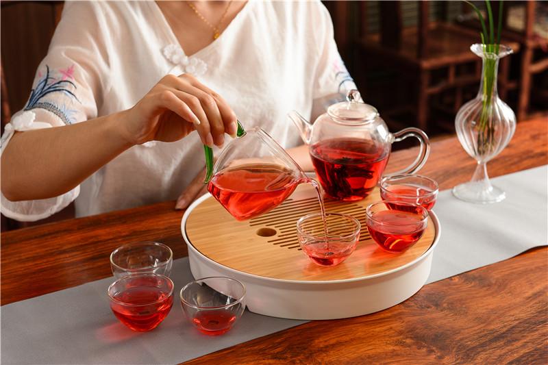 送教师节礼物应该送什么,教师节送老师锦旗该怎么送