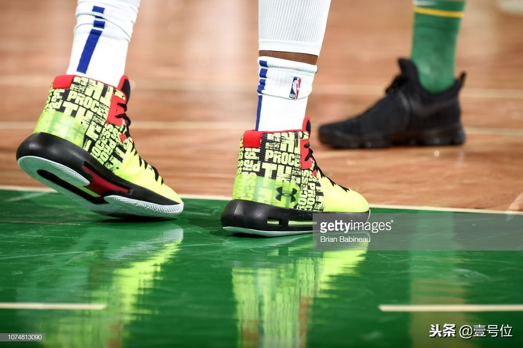 2018年圣诞大战詹姆斯穿的球鞋,2018年都有哪些经典球鞋