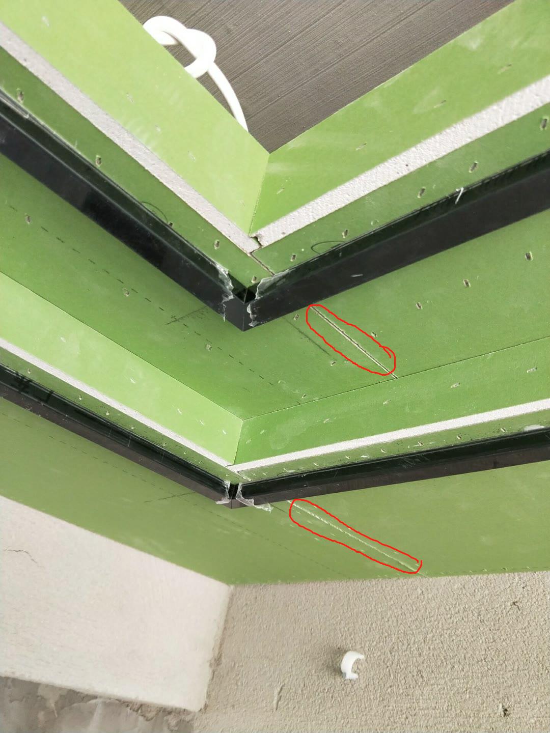 石膏板吊顶出现裂缝怎么补救,石膏板吊顶出现裂缝怎么处理好