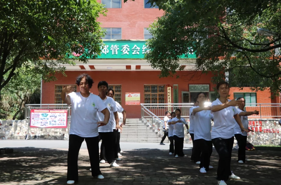 新建足球场现状,最新足球场建设规划图