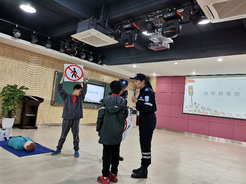 童心小学两江新区,两江新区童心小学开学