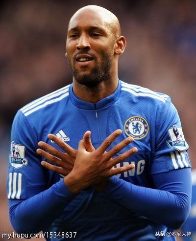 绿茵场上的庆祝动作,绿茵场上庆祝动作