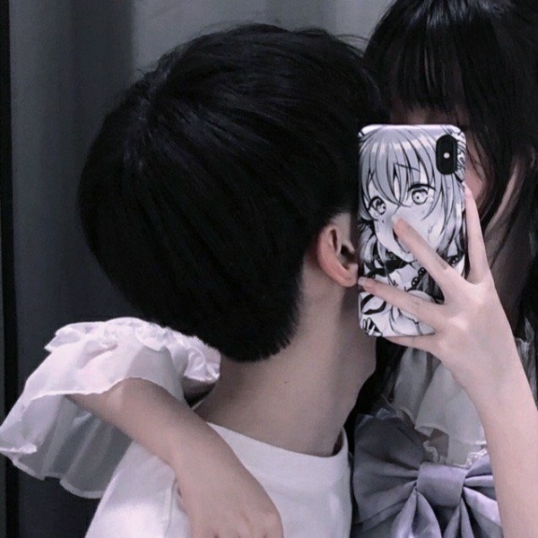 情侣头像是给对方的一个安全感,情侣头像温柔且坚定善良并勇敢