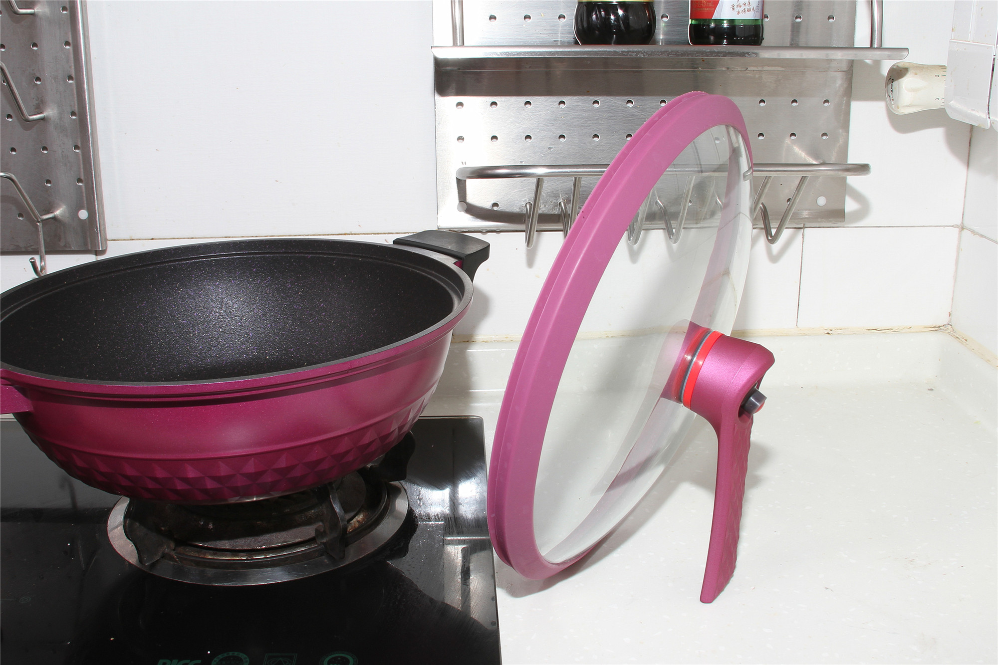 一锅顶八锅，不粘锅里面的小妖精——英国帝伯朗钛钻不粘锅