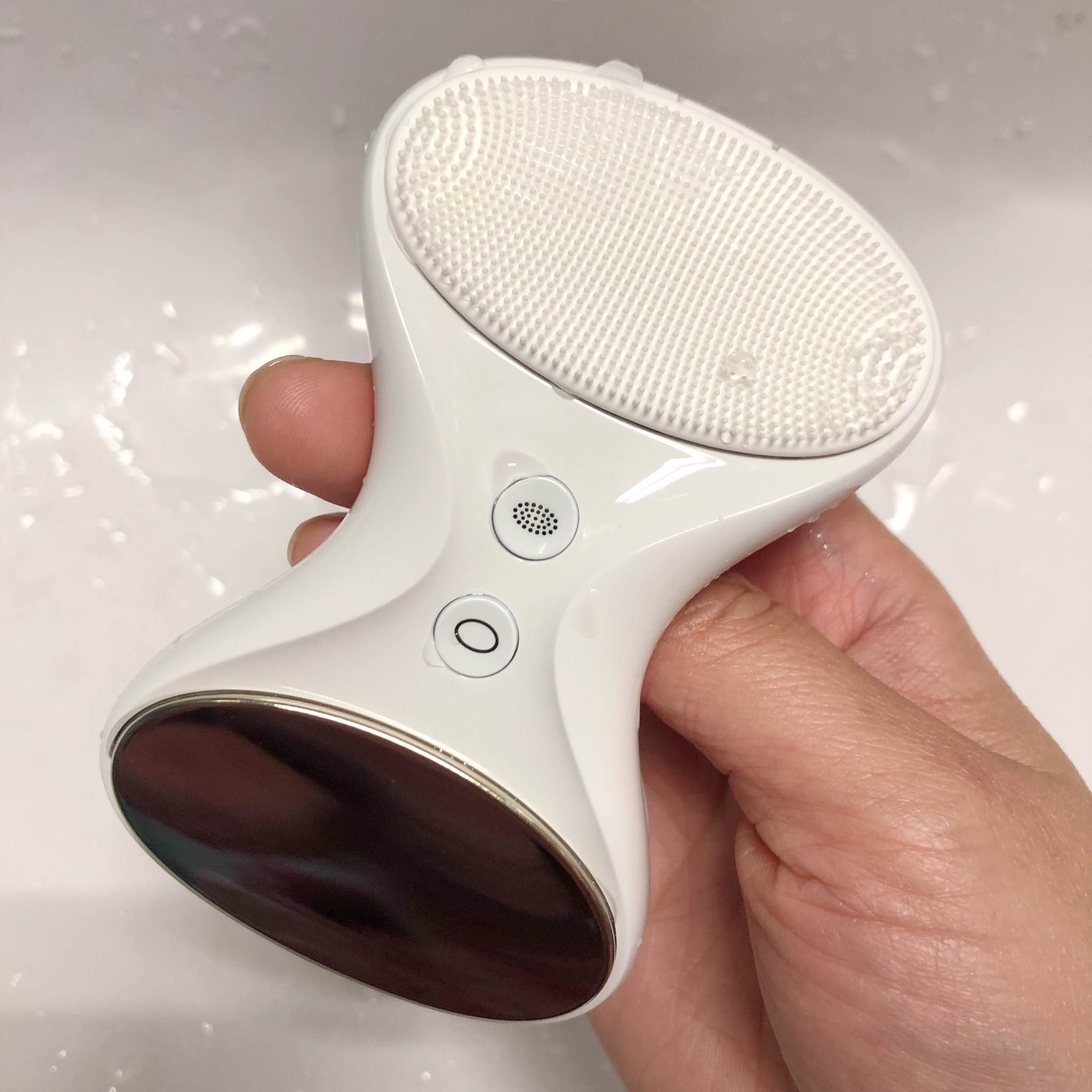 beglow和luna哪个好用,beglow美容仪使用视频