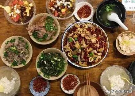 乐山美食名片,乐山美食纪录片跷脚牛肉