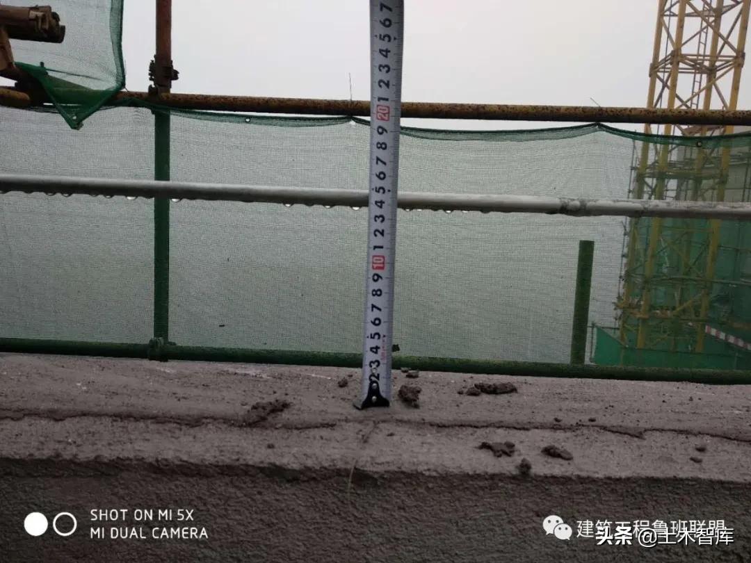 屋面避雷带的做法视频,屋面避雷带支架间距和高度