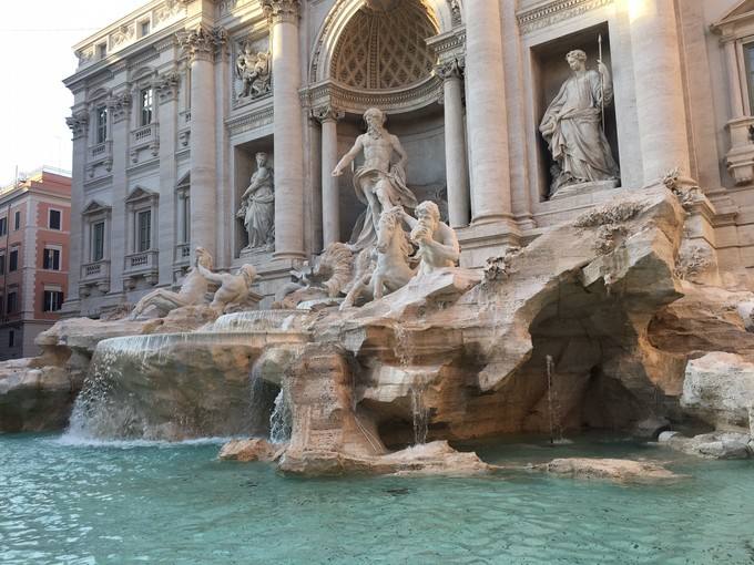 他们开辟了人类洗浴事业的新篇章，但也因此堕落下去