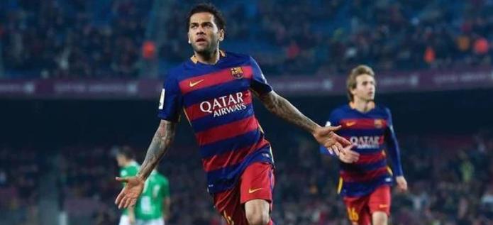 至关重要的中后卫，不仅要控球能力好，如今也要参与进攻