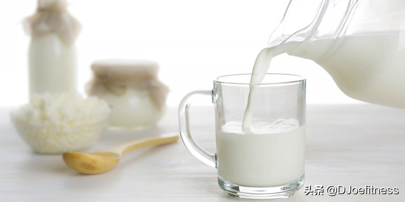 为什么健身喝蛋白粉容易长痘痘,健身喝蛋白粉怎么起痘痘