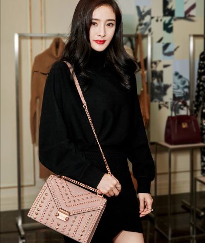 男人对于女人包包的看法,男人如何看待女人的奢侈品包包