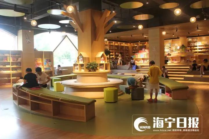 新华书店五十春秋,新华书店的发展史