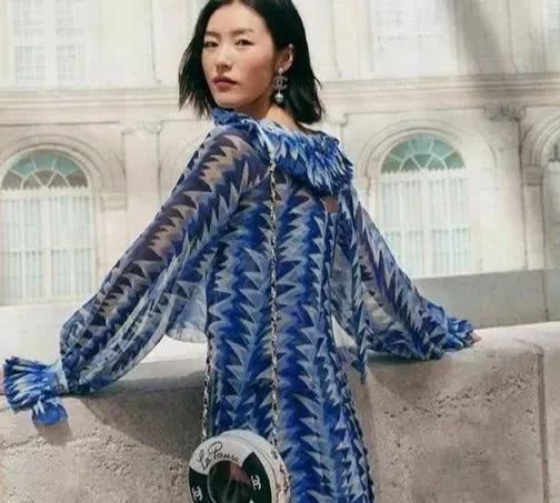 刘雯大包包推荐,刘雯同款豹纹包包