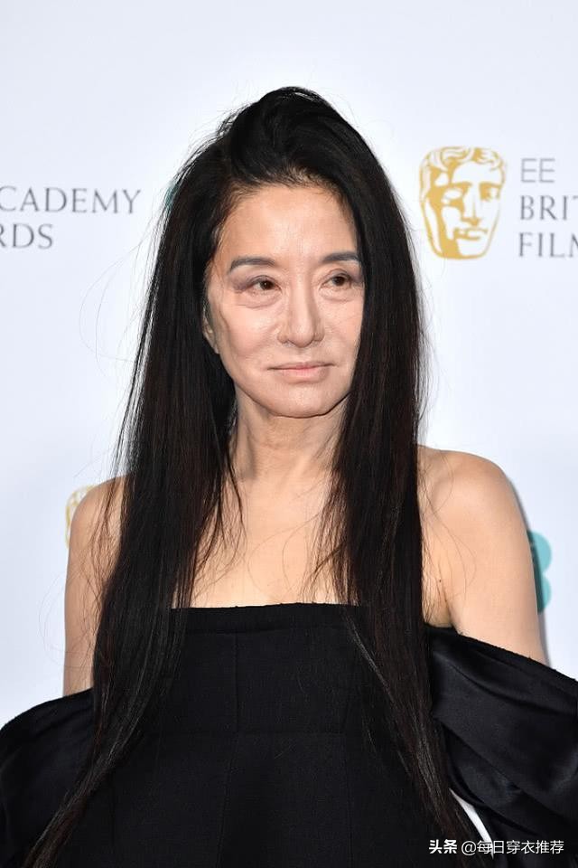 婚纱女王王薇薇视频完整版,“婚纱女王”王薇薇出席时尚大奖