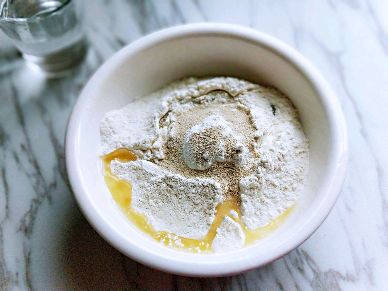 自己在家怎么做披萨简单又好吃,在家也能做披萨制作简单可口美味