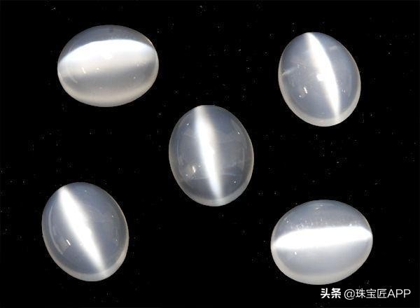 哪种宝石可能显猫眼效应,有猫眼效应却不值钱的宝石有哪些