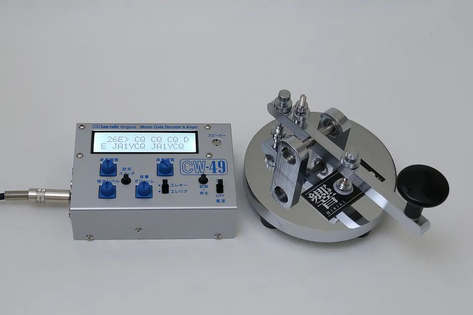 「新品情报站」日本机械触点臭虫莫尔斯文艺范电键售价2799元