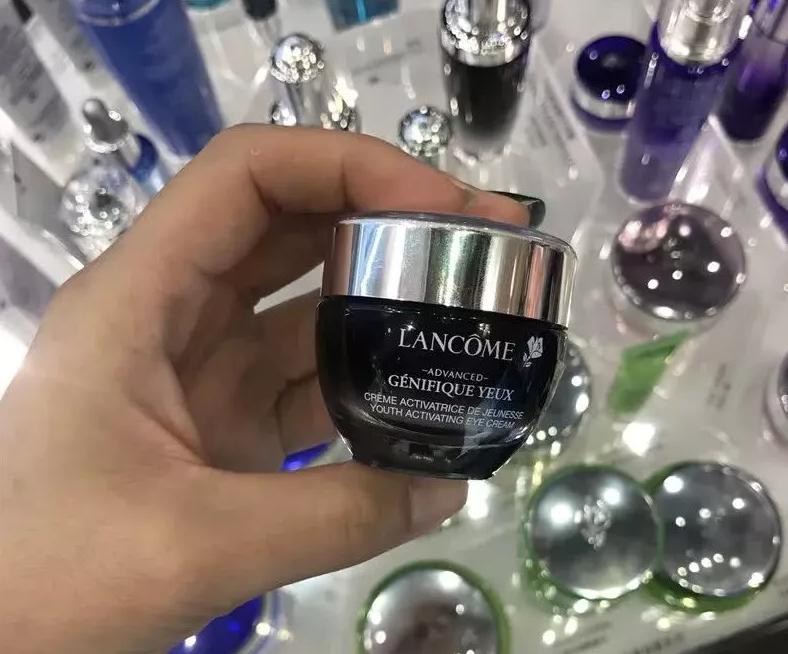 雅诗兰黛和兰蔻小黑瓶眼霜哪款好,兰蔻小黑瓶和雅诗兰黛眼霜哪个好