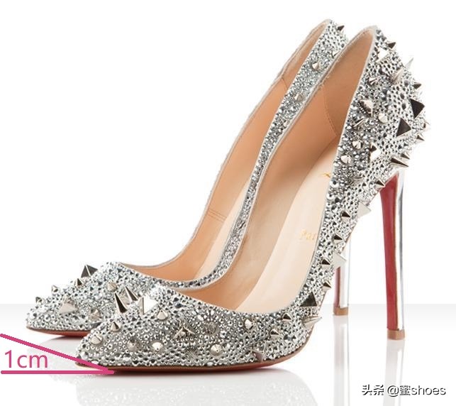 高跟鞋磨脚的诀窍,高跟鞋磨脚怎么打理