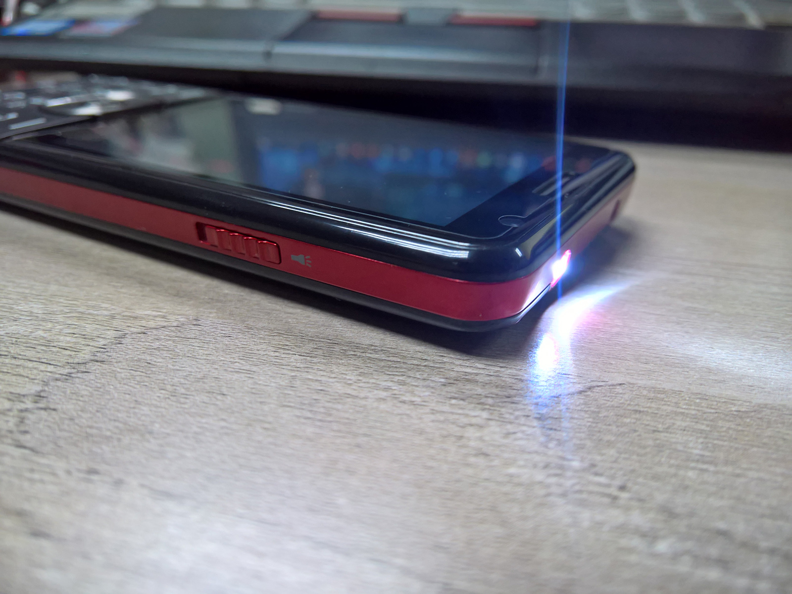 閰锋淳c558鏄畨鍗撳灏戠増鏈殑,閰锋淳C558