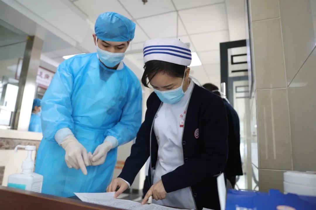 坚守初心勇担当战疫情,抗疫医者风采