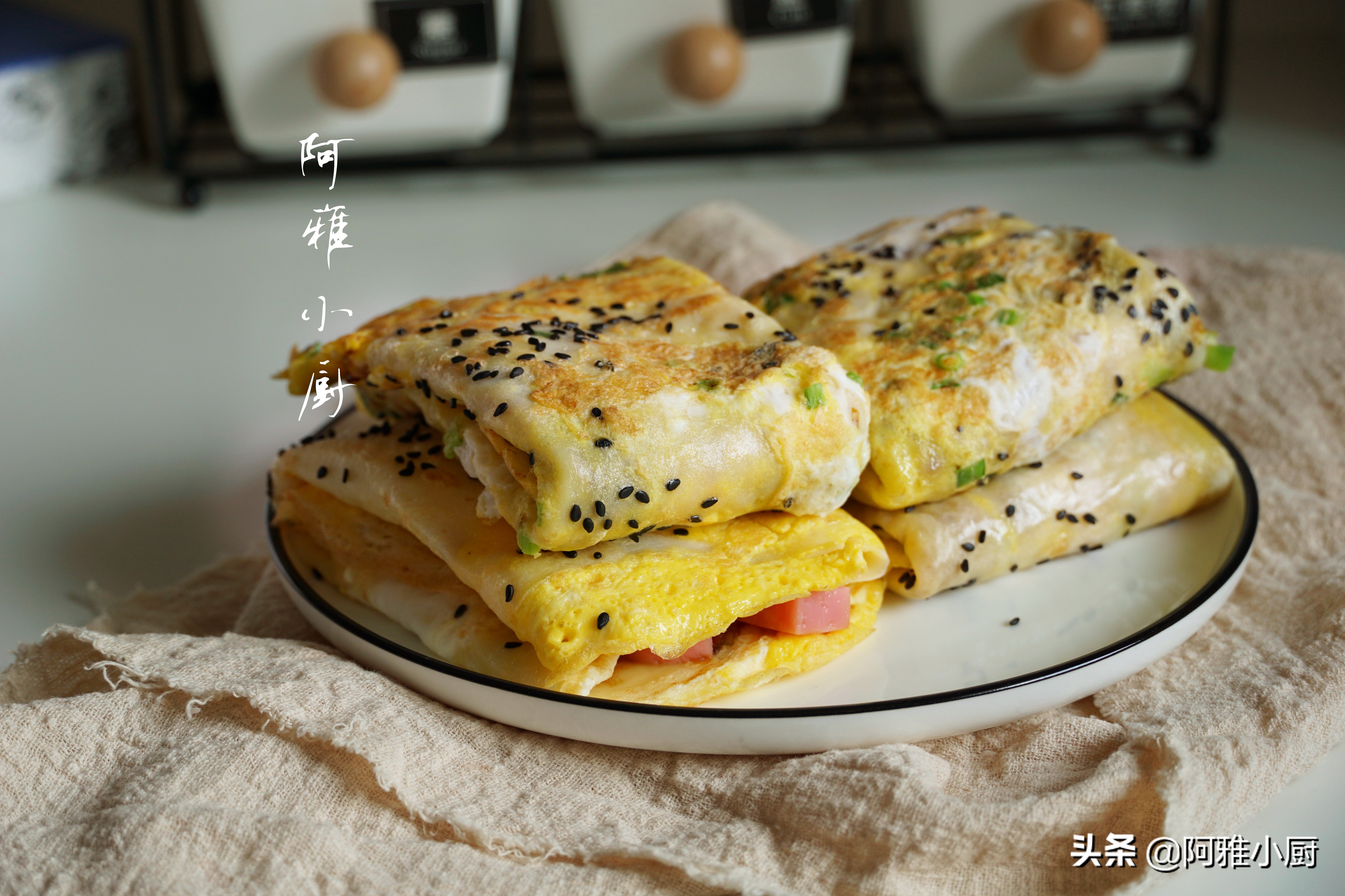 五分钟在家自制煎饼果子,早餐煎饼果子超简单做法