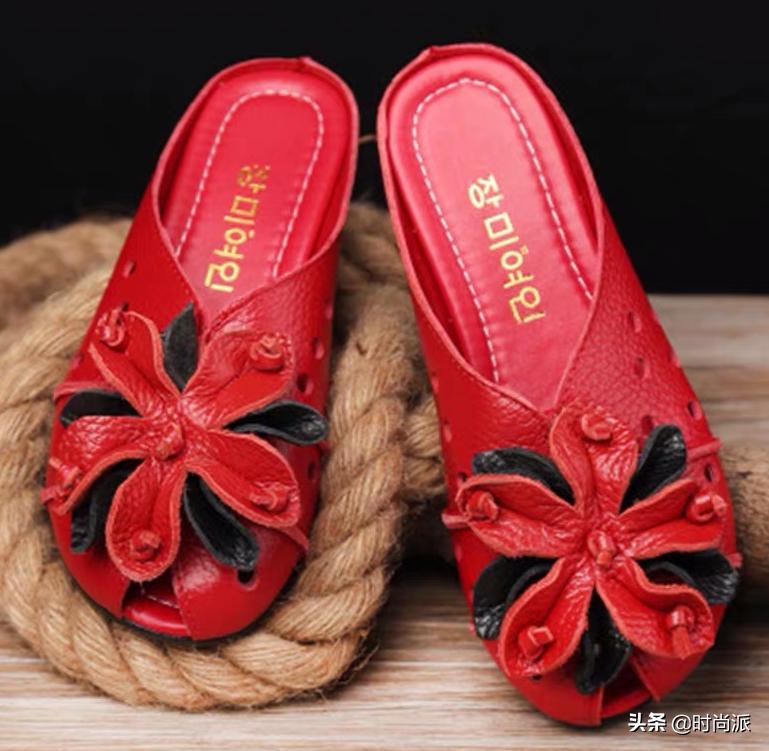 洋气妈妈装高级感凉拖,适合搭中国风的凉拖