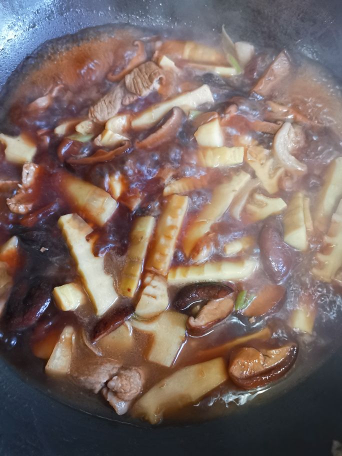 新鲜竹笋的家常做法简单又好吃,鲜竹笋怎么做好吃又简单家常做法