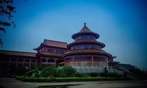 选专业首先要清楚大学专业的分类,高中选专业和大学选专业的区别