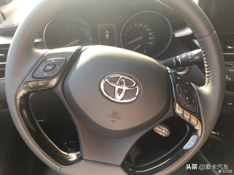 丰田c-hr豪华版提车实价,丰田c-hr提车价格