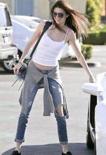 牛仔裤的类型女,一款适合任何腿型的牛仔裤