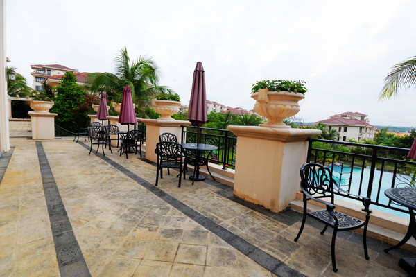 月亮湾海南环岛,月亮湾被称为中国第一滩