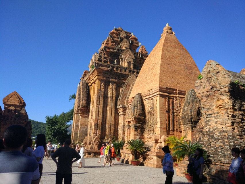 回顾2018姐妹们越南芽庄之旅 (越南芽庄旅游团攻略图)