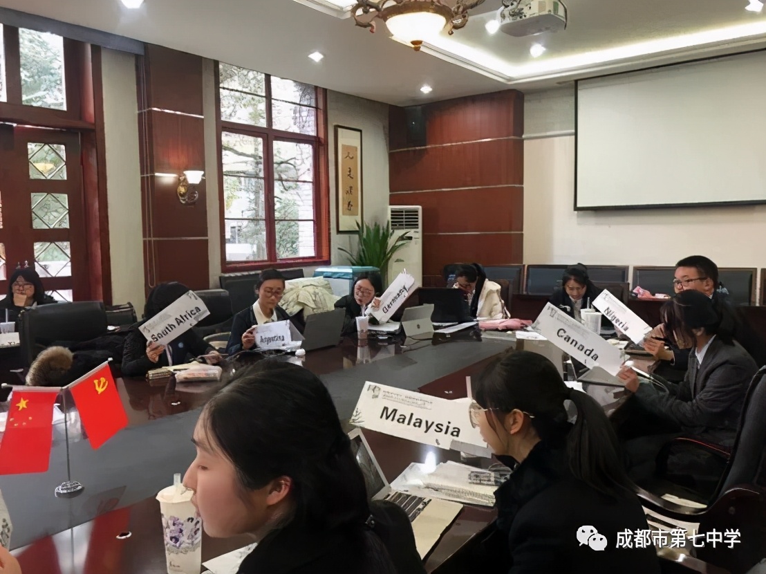 孩子课余时间玩什么,课余时间参加各种课外活动