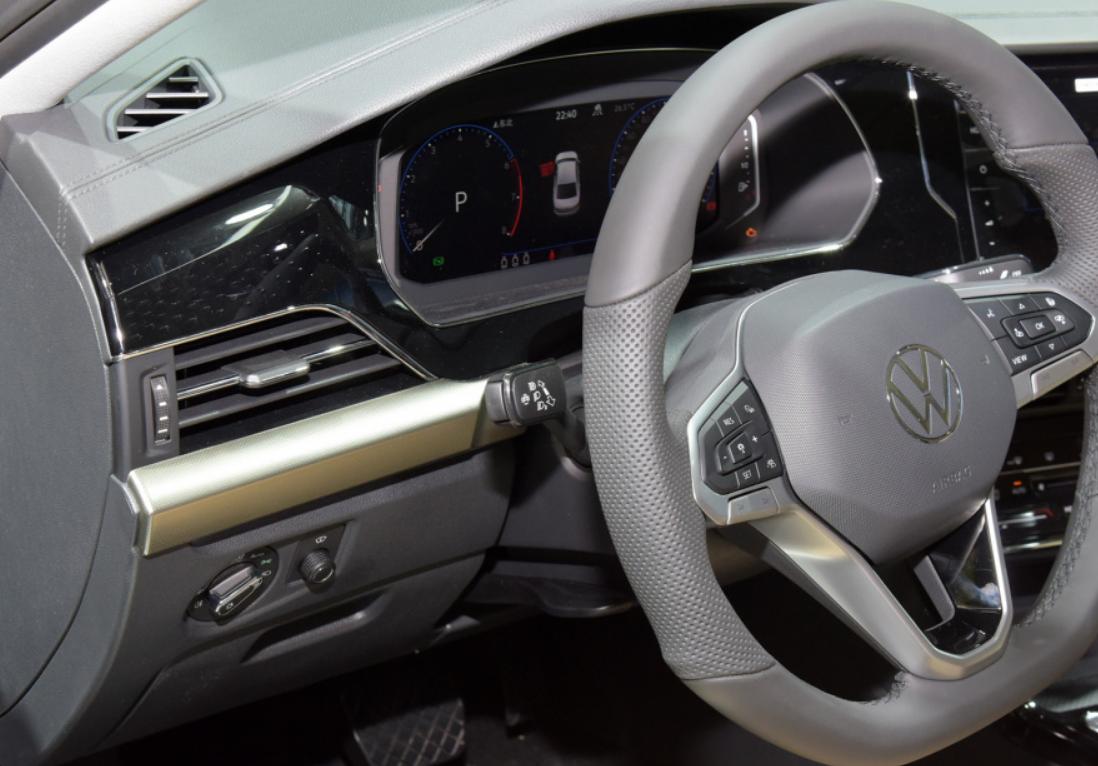 新款帕萨特悬挂,新款帕萨特正式亮相重回巅峰有望